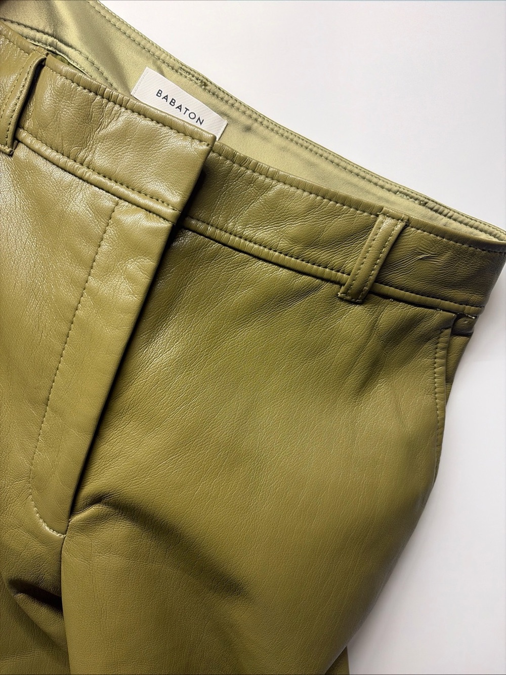 Aritzia Babaton Command Full Length Vegan Leather Pants Size 6 Green Olive FA22